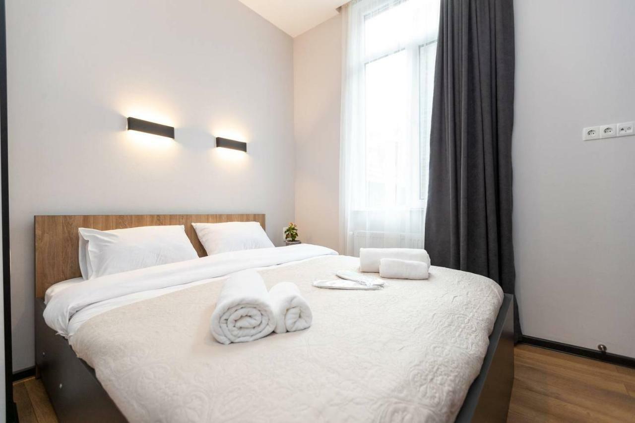 Wehost Apartment Near Fabrika Tbilisi Exteriör bild