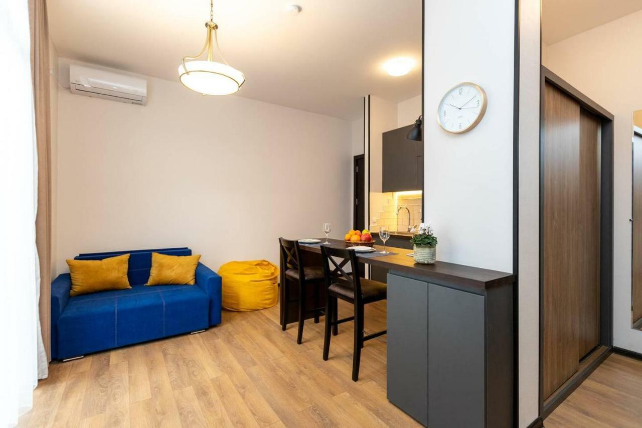 Wehost Apartment Near Fabrika Tbilisi Exteriör bild